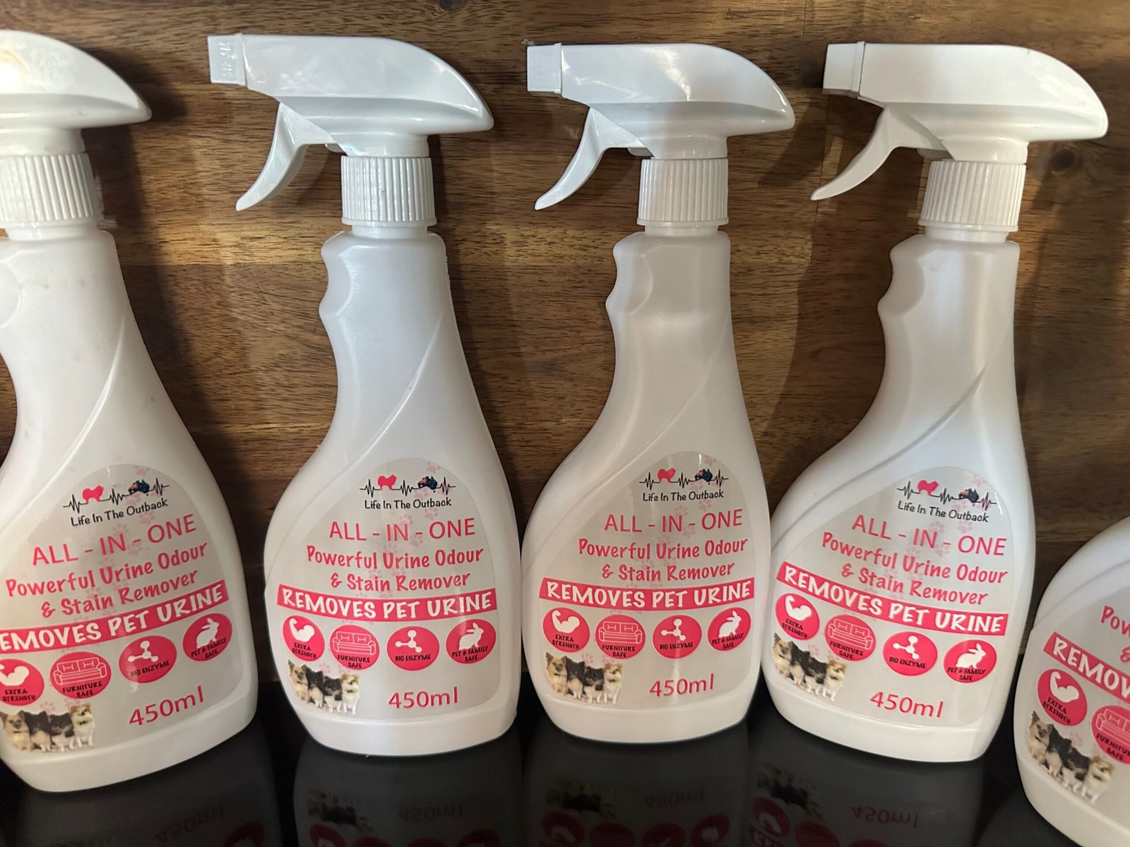 Life In The Outback Pet Urine Stain & Odour Remover 2 1x Life In The Outback's Urine Odour and Stain Remover – photo 2